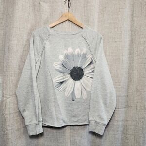 Maurices Pullover Sweatshirt Women's S Gray Flower Braided Raglan Sleeve Raw Hem